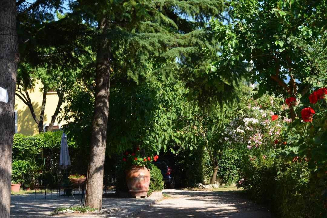 Photo of Others in Bovara