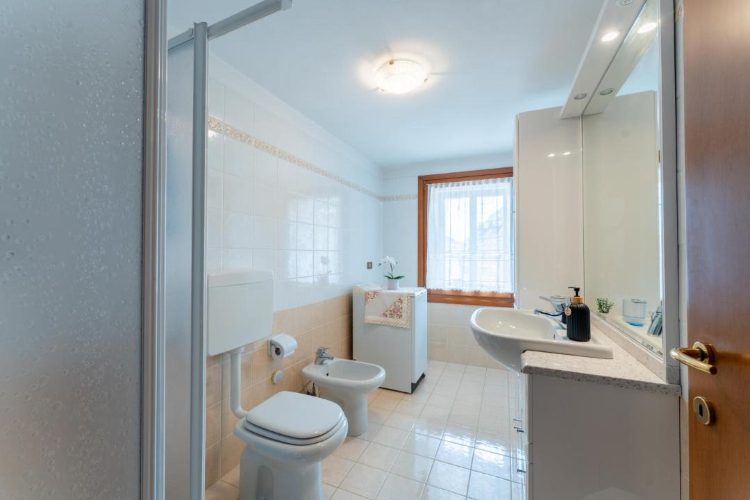 Photo of Bathroom in Roana
