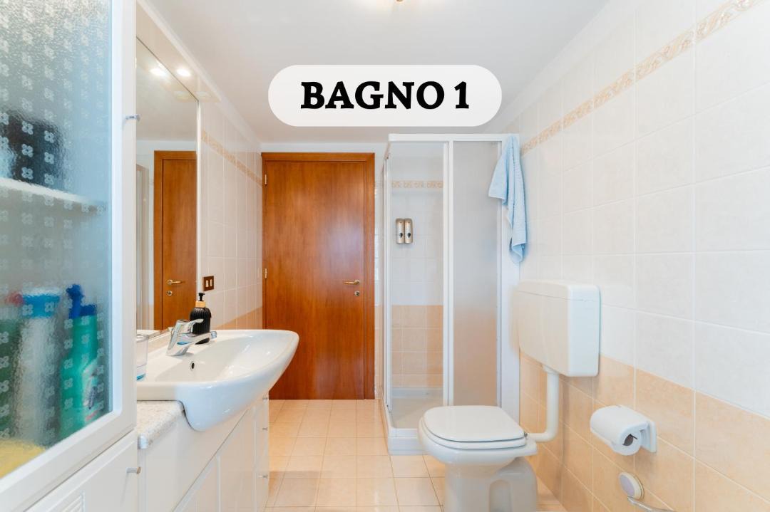 Photo of Bathroom in Roana