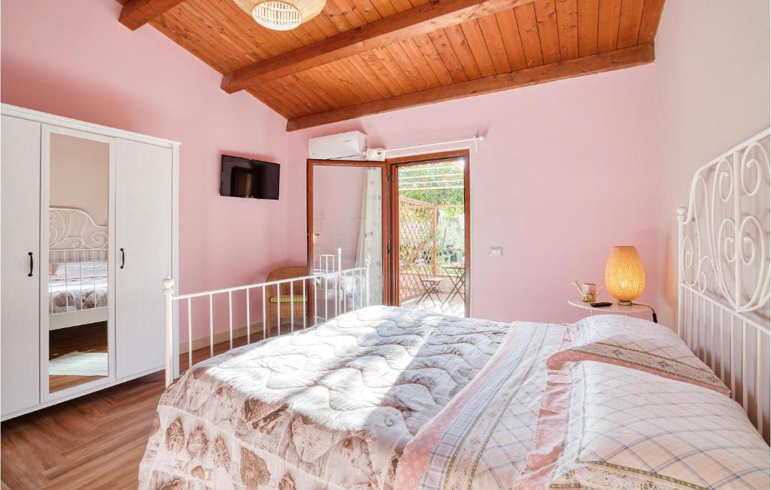 Photo of Bedroom in Nocera Scalo