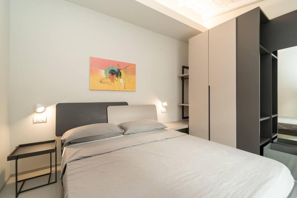 Photo of Bedroom in Como City Centre