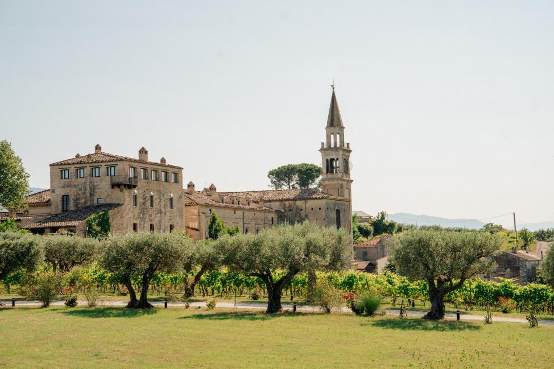 Photo of Buildings in Semivicoli