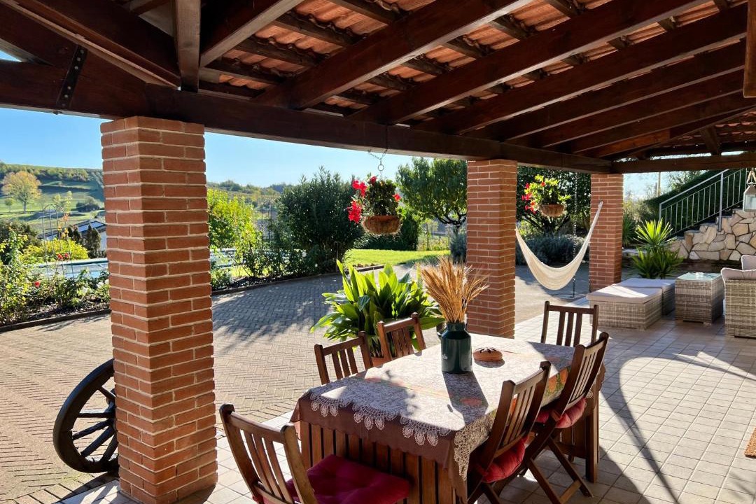 Photo of Patio Balcony in Penango