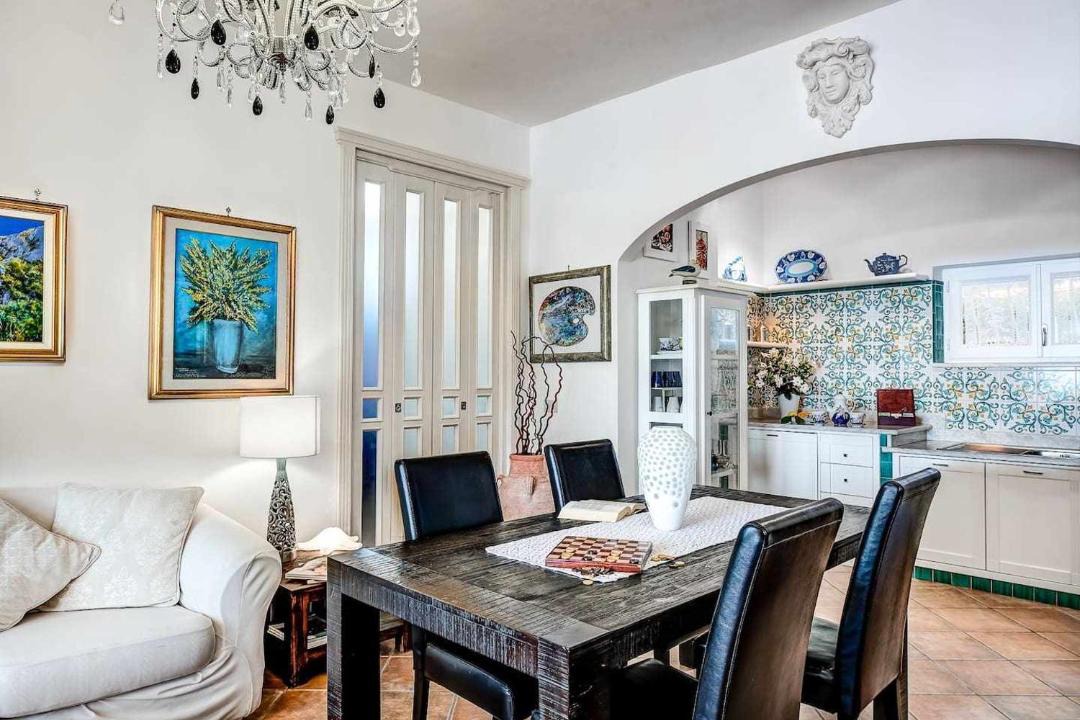 Photo of Livingroom in Sirenuse