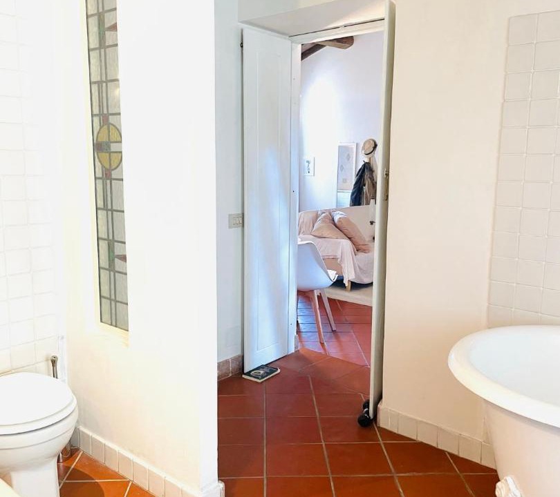 Photo of Bathroom in Calcata Historic Town