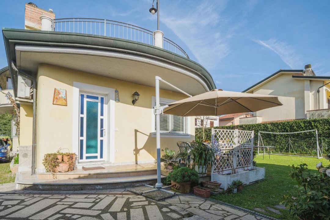 Photo of Buildings in Cinquale