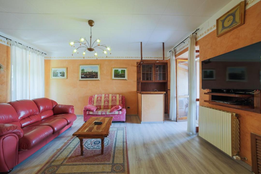 Photo of Livingroom in Bovara