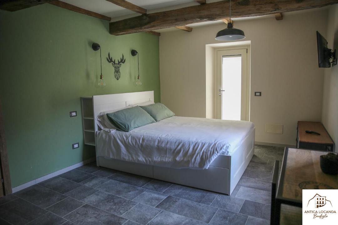 Photo of Bedroom in Busana