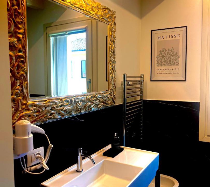 Photo of Bathroom in Soave