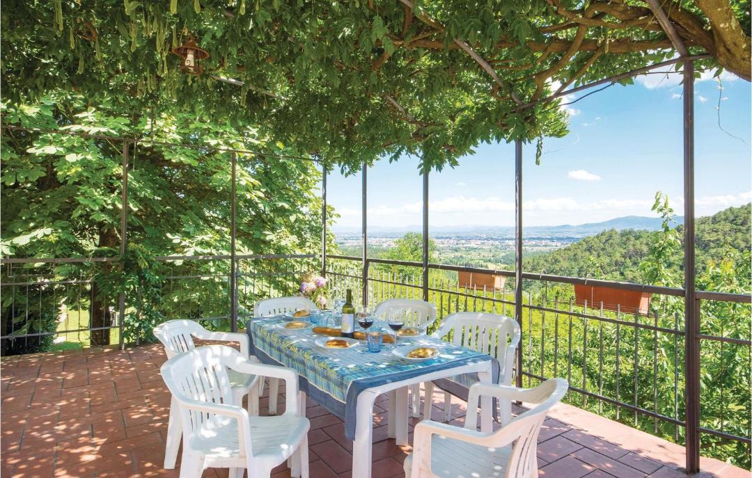 Photo of Patio Balcony in Saturnana