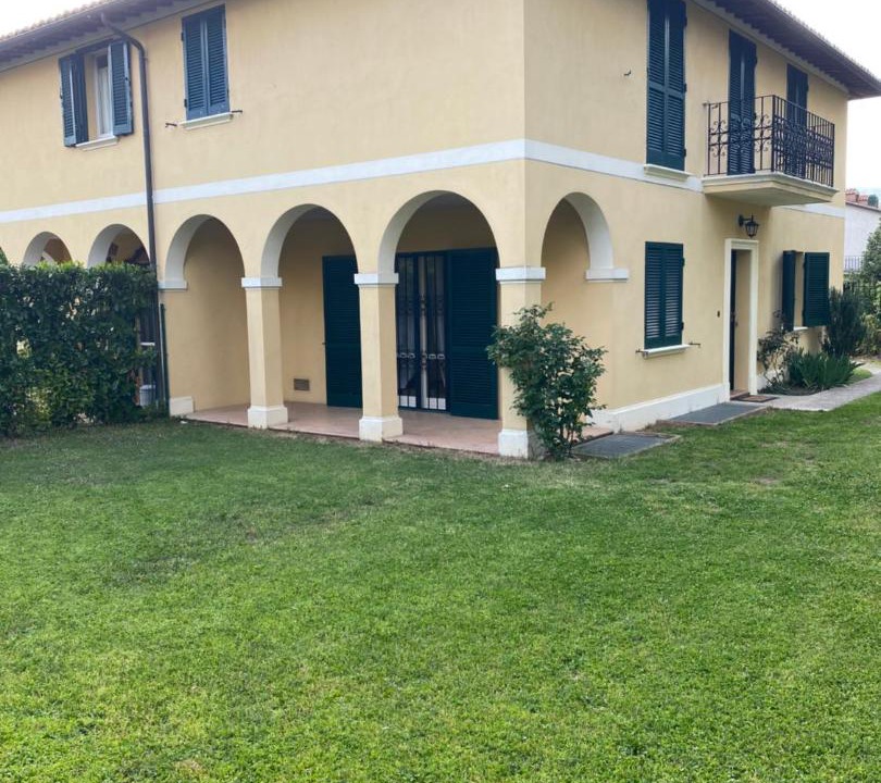 Photo of Buildings in Baiano