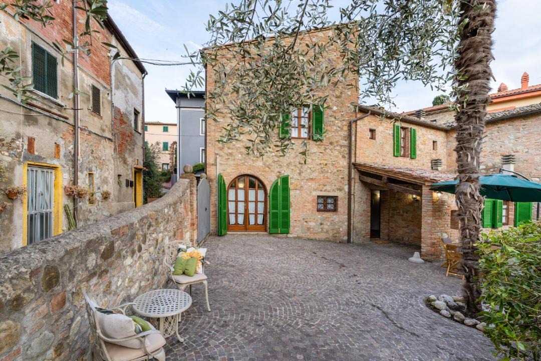 Photo of Buildings in Lajatico