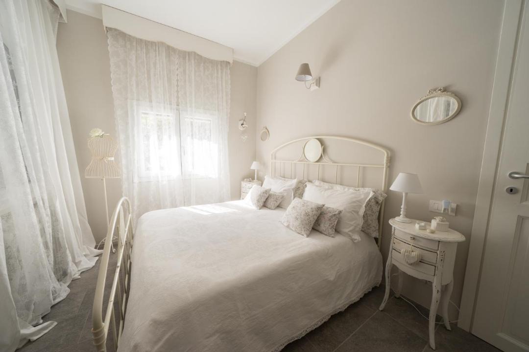 Photo of Bedroom in Porto Valtravaglia