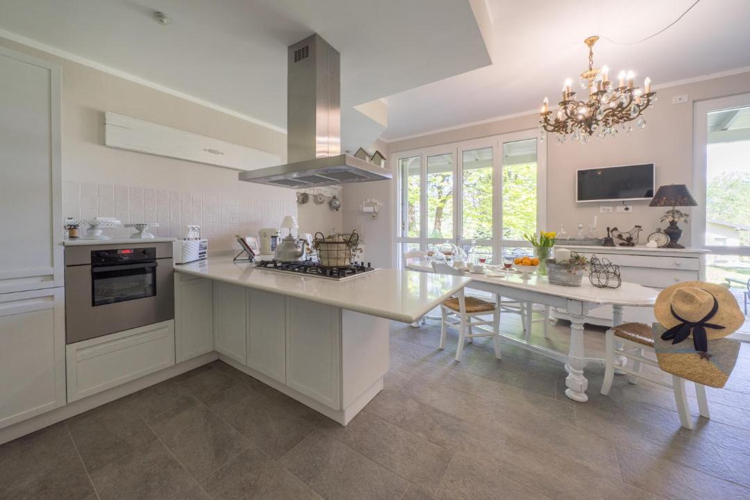Photo of Kitchen in Porto Valtravaglia