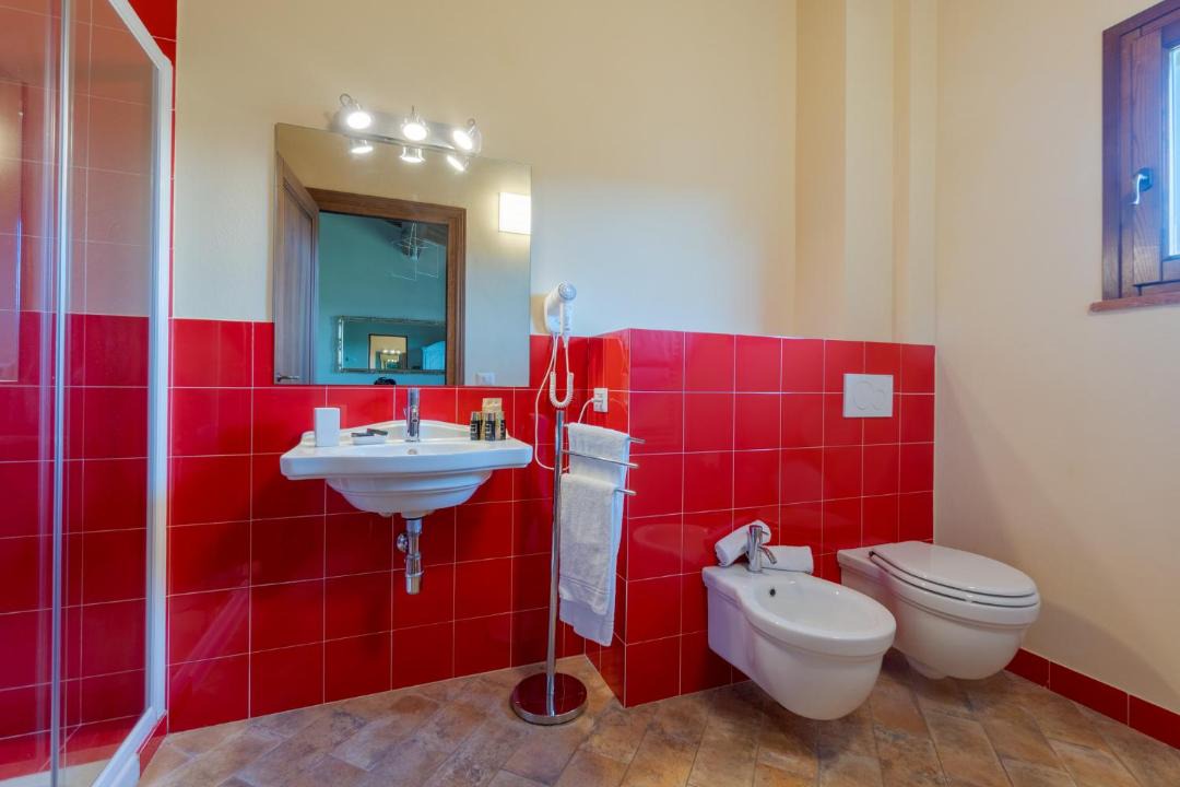 Photo of Bathroom in Toiano