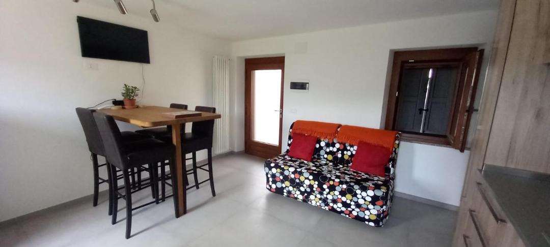Photo of Livingroom in Toano