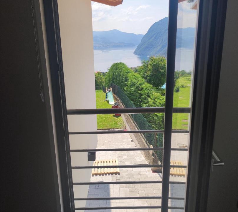 Photo of Patio Balcony in Solto Collina