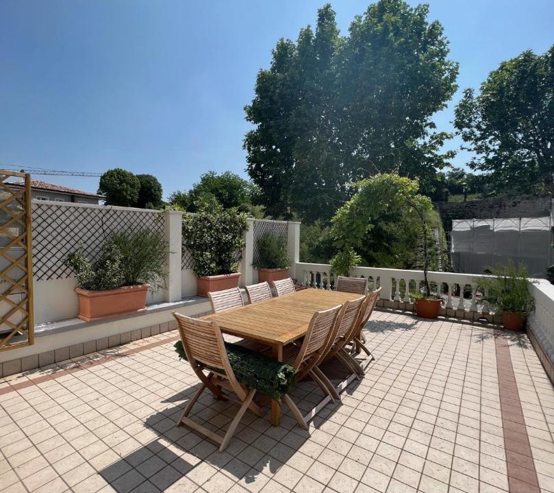 Photo of Patio Balcony in Peschiera del Garda City Centre