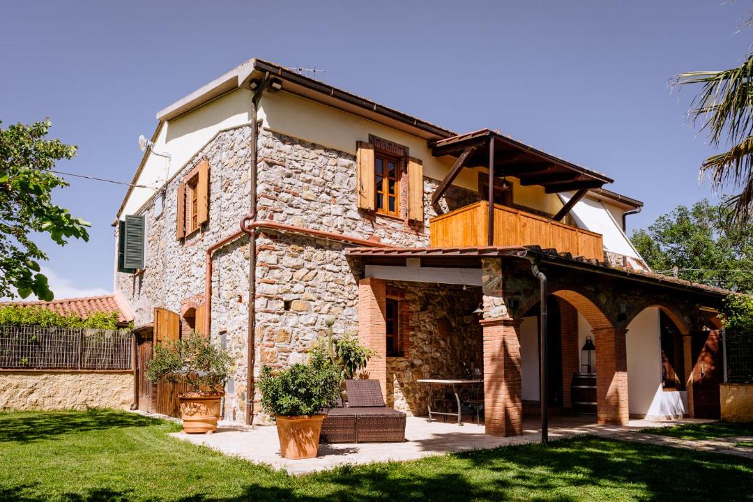 Photo of Buildings in Gavorrano