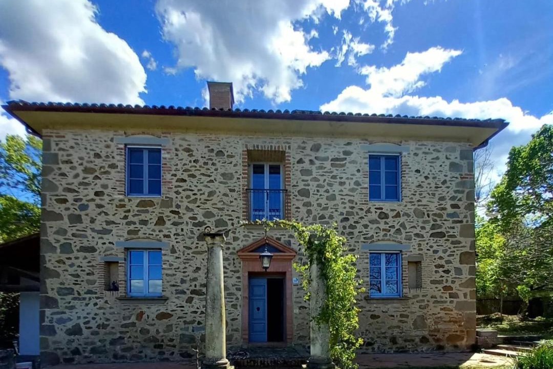 Photo of Buildings in Paciano