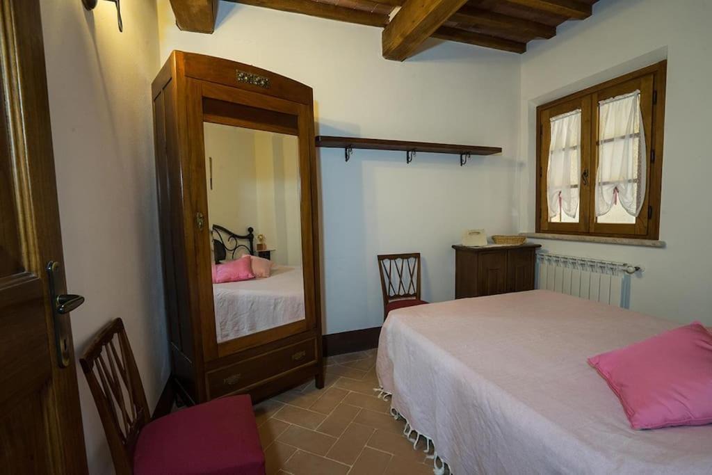 Photo of Bedroom in Monticchiello