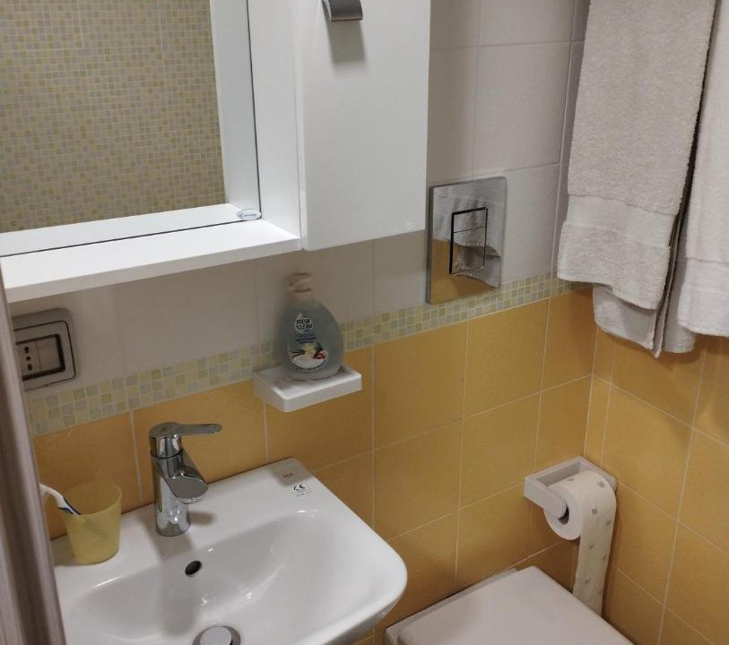 Photo of Bathroom in Naples City Centre