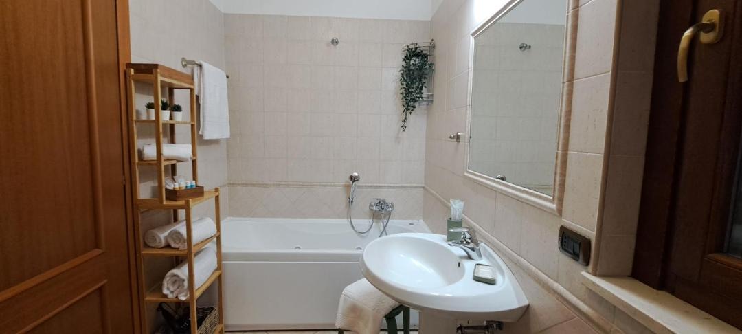 Photo of Bathroom in Centro Giano