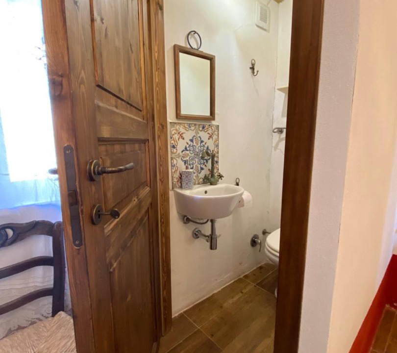 Photo of Bathroom in Gesturi