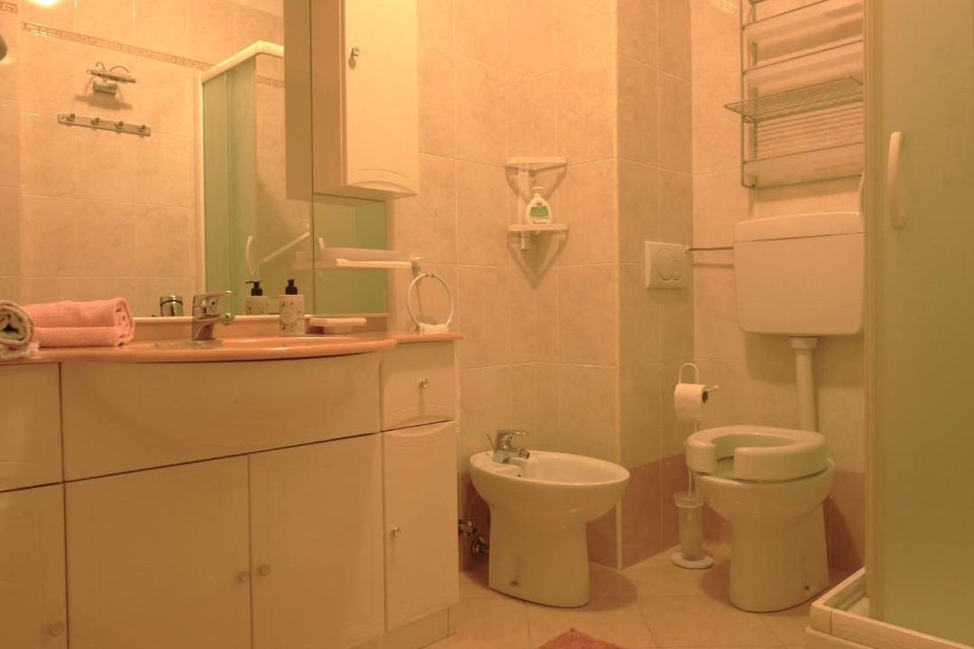 Photo of Bathroom in San Giovanni-Chiadino-Rozzol