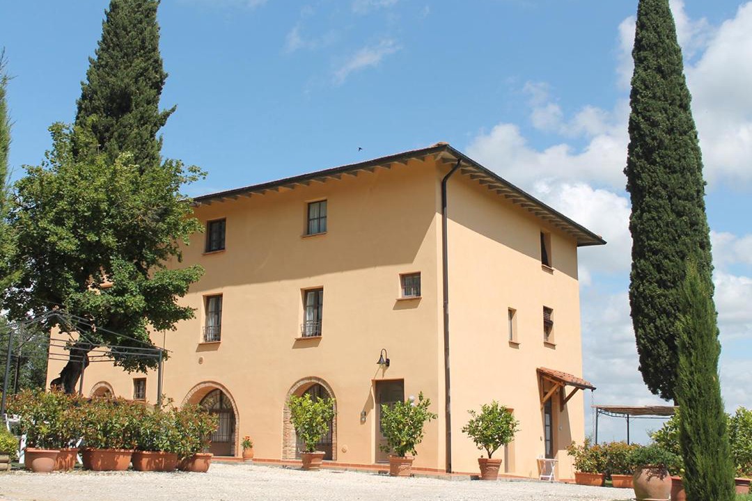 Photo of Buildings in Gambassi Terme