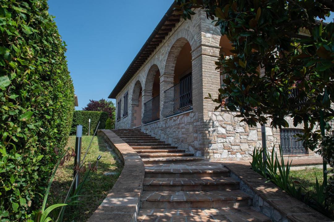 Photo of Buildings in Montecastrilli