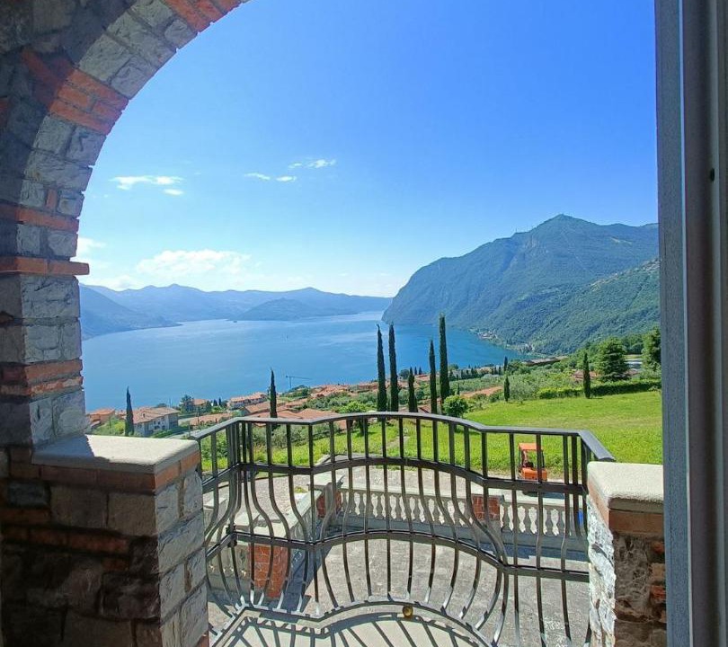 Photo of Patio Balcony in Solto Collina