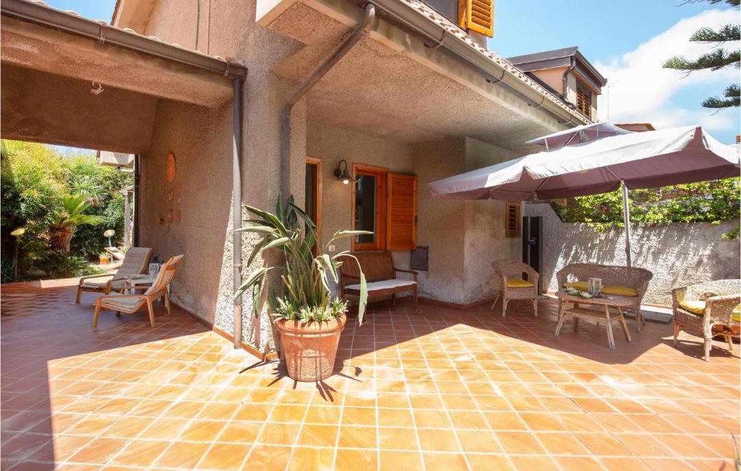 Photo of Patio Balcony in Gizzeria