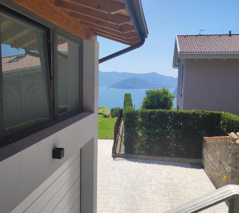 Photo of Patio Balcony in Solto Collina