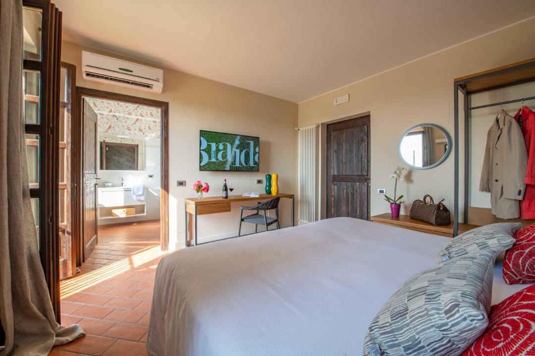 Photo of Bedroom in Rocchetta Tanaro