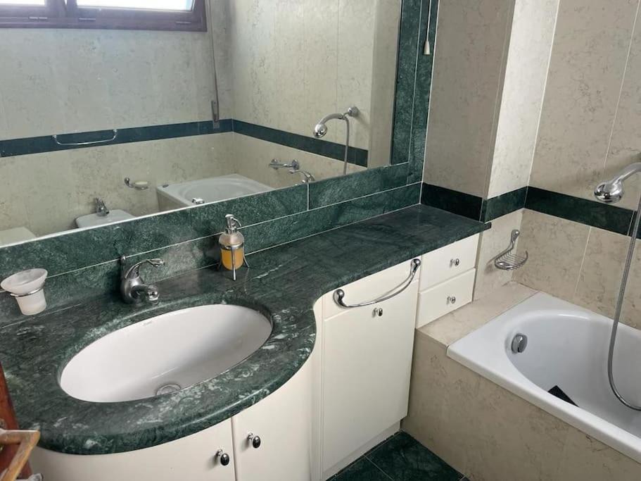 Photo of Bathroom in Addaura