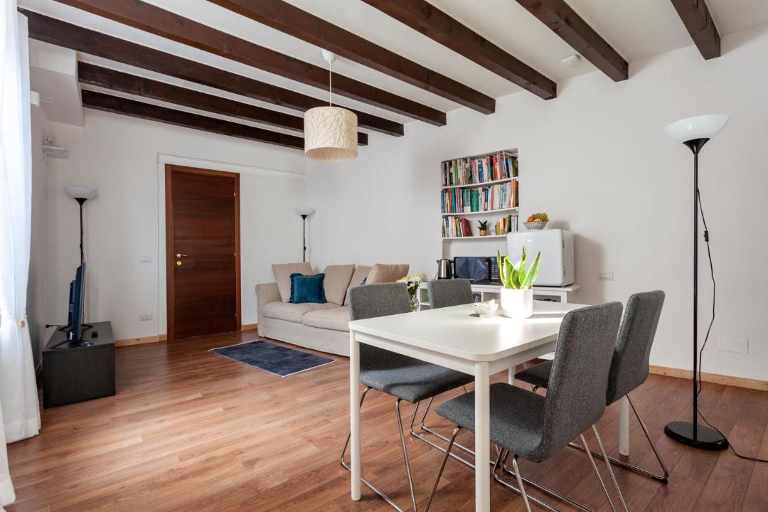 Photo of Livingroom in Intra
