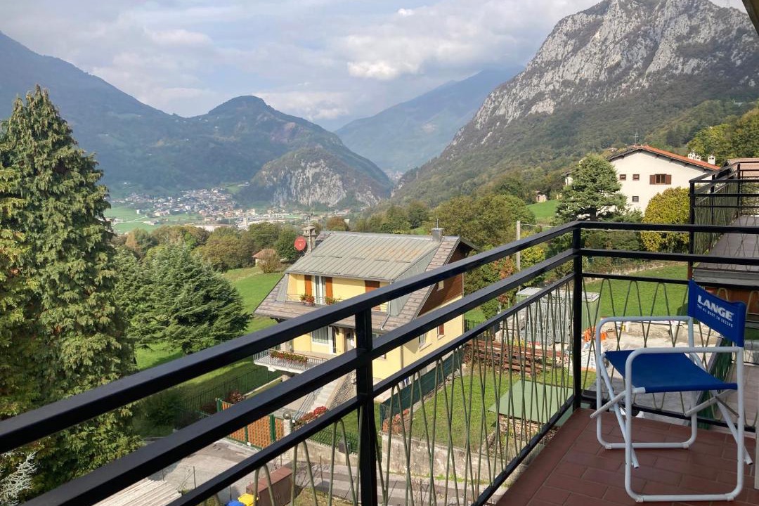 Photo of Patio Balcony in Barzio