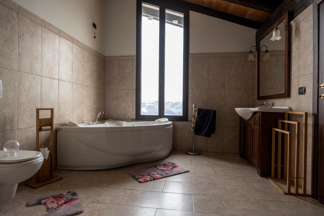 Photo of Bathroom in Pineto