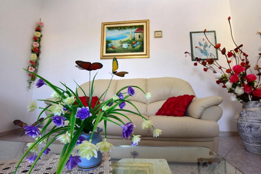 Photo of Livingroom in Mogoro