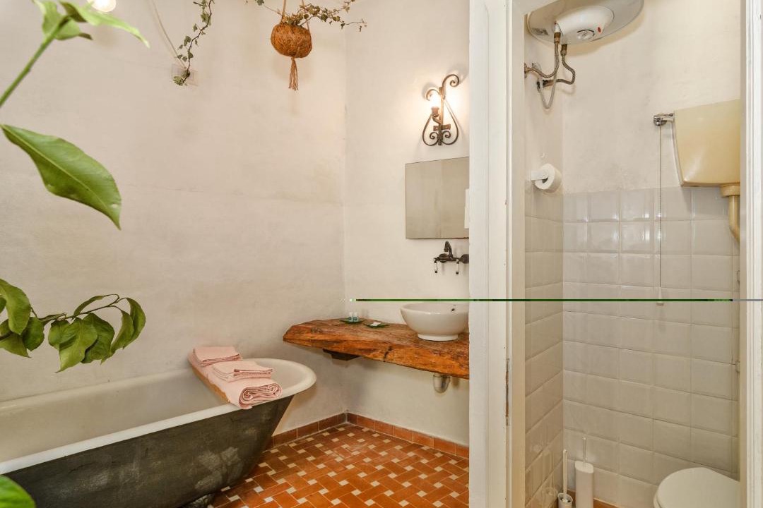 Photo of Bathroom in Barga