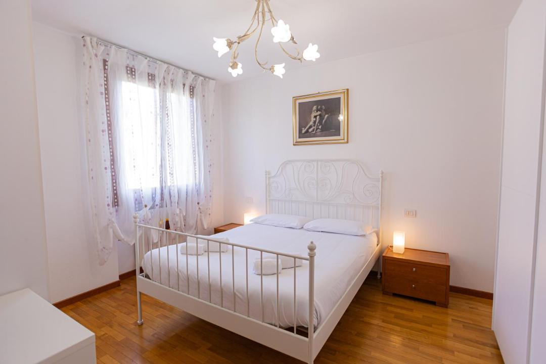 Photo of Bedroom in San Giovanni Lupatoto