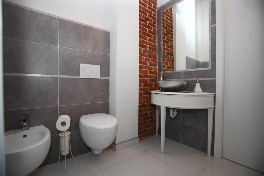 Photo of Bathroom in Bairo
