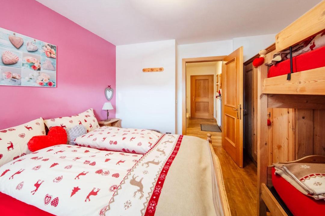 Photo of Bedroom in San Giovanni di Fassa