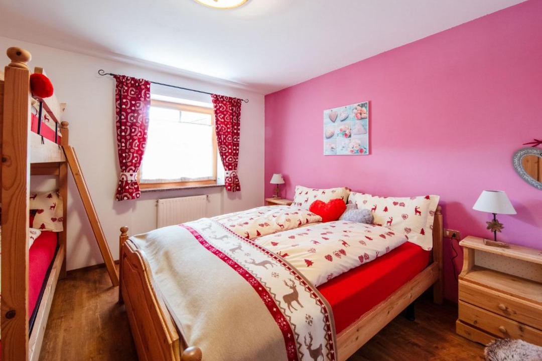 Photo of Bedroom in San Giovanni di Fassa