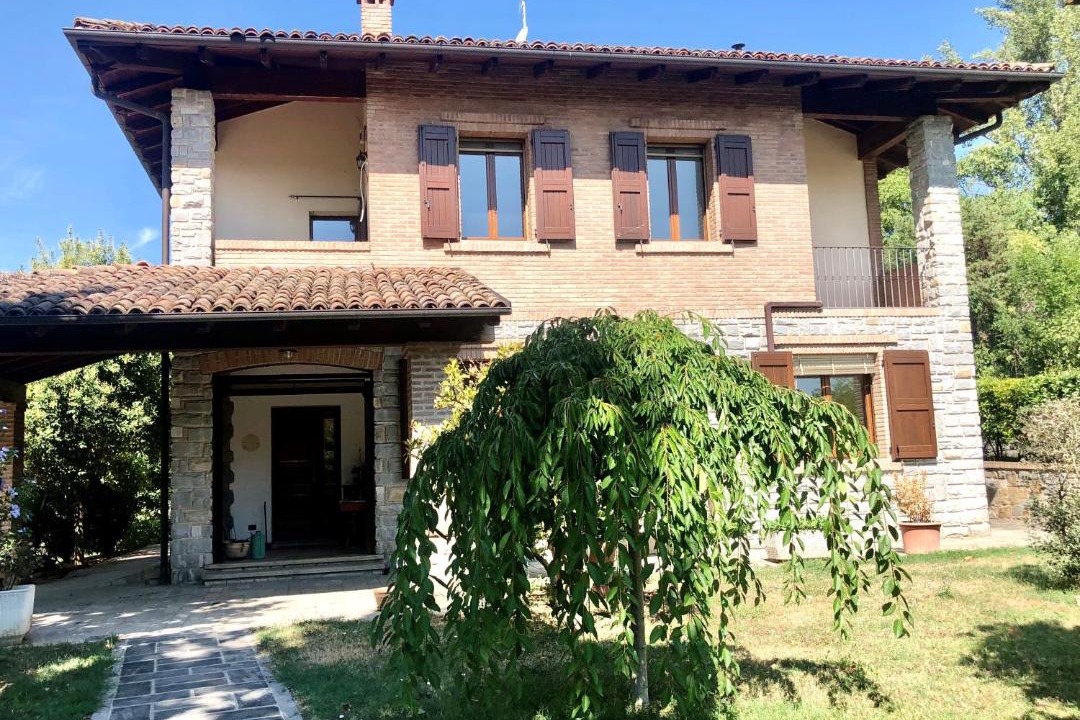 Photo of Buildings in Pieve Di Trebbio
