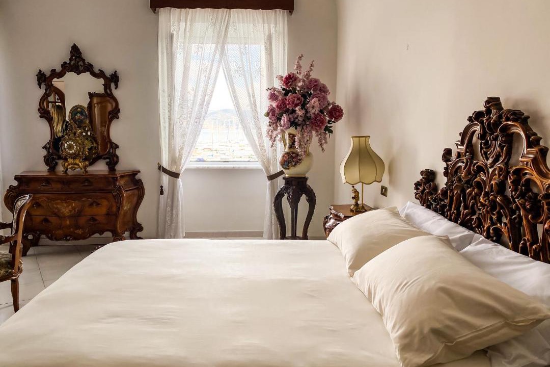 Photo of Bedroom in Fezzano
