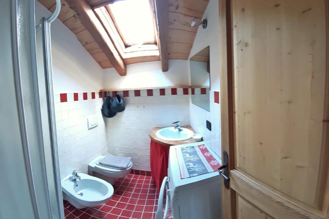 Photo of Bathroom in Lignod