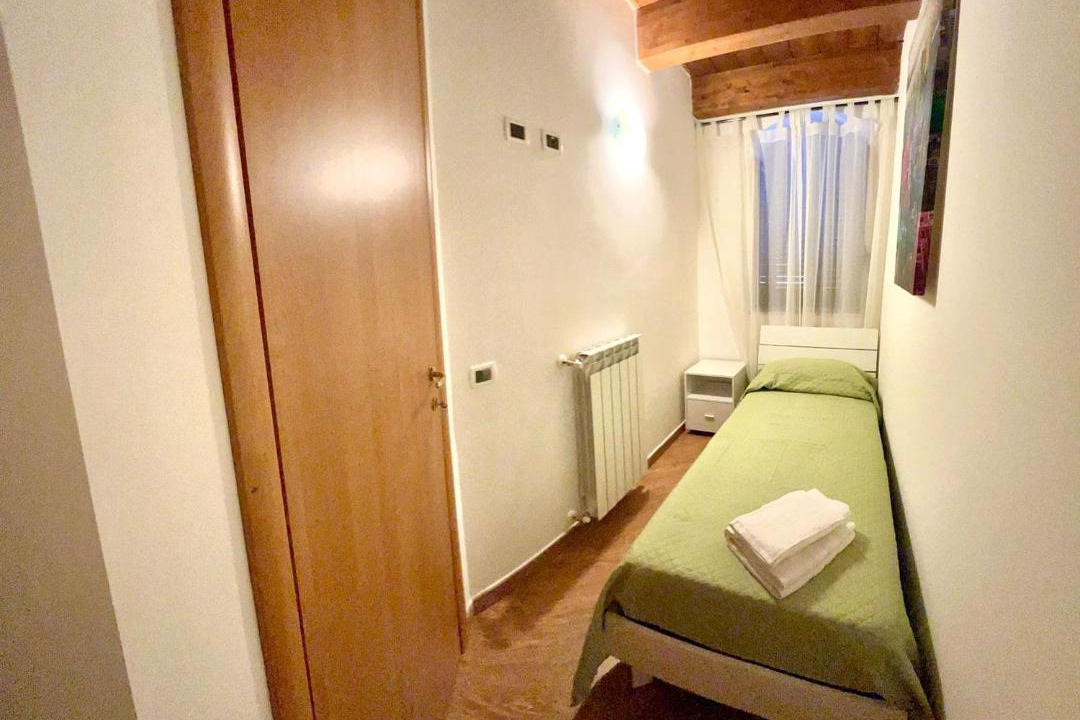 Photo of Bedroom in Montelepre