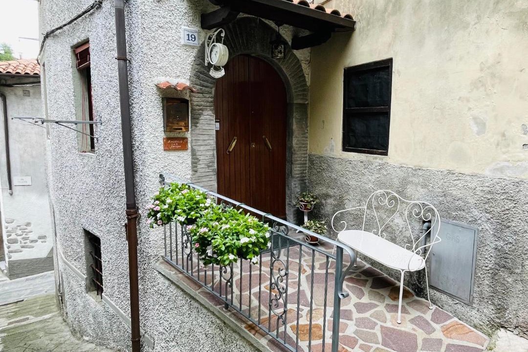 Photo of Buildings in Gallicano